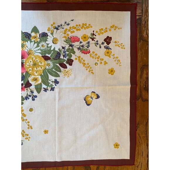 Grace Patricia Kelly Napkin Floral With Butterfly Print Vintage-Inspired Linen S - Picture 2 of 5